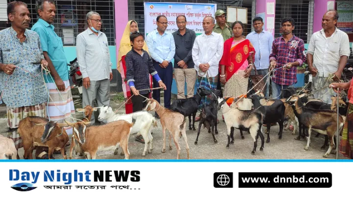 ডিমলায় ভিক্ষাবৃত্তি নিরসনে ভিক্ষুকদের মাঝে উপকরন বিতরন